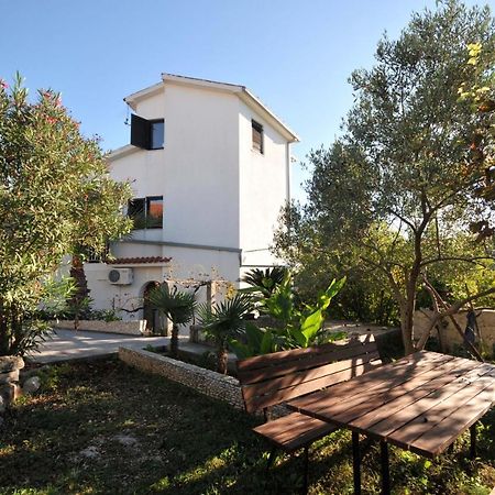 Apartments With A Parking Space Okrug Donji, Ciovo - 13732 Donji Okrug  Εξωτερικό φωτογραφία