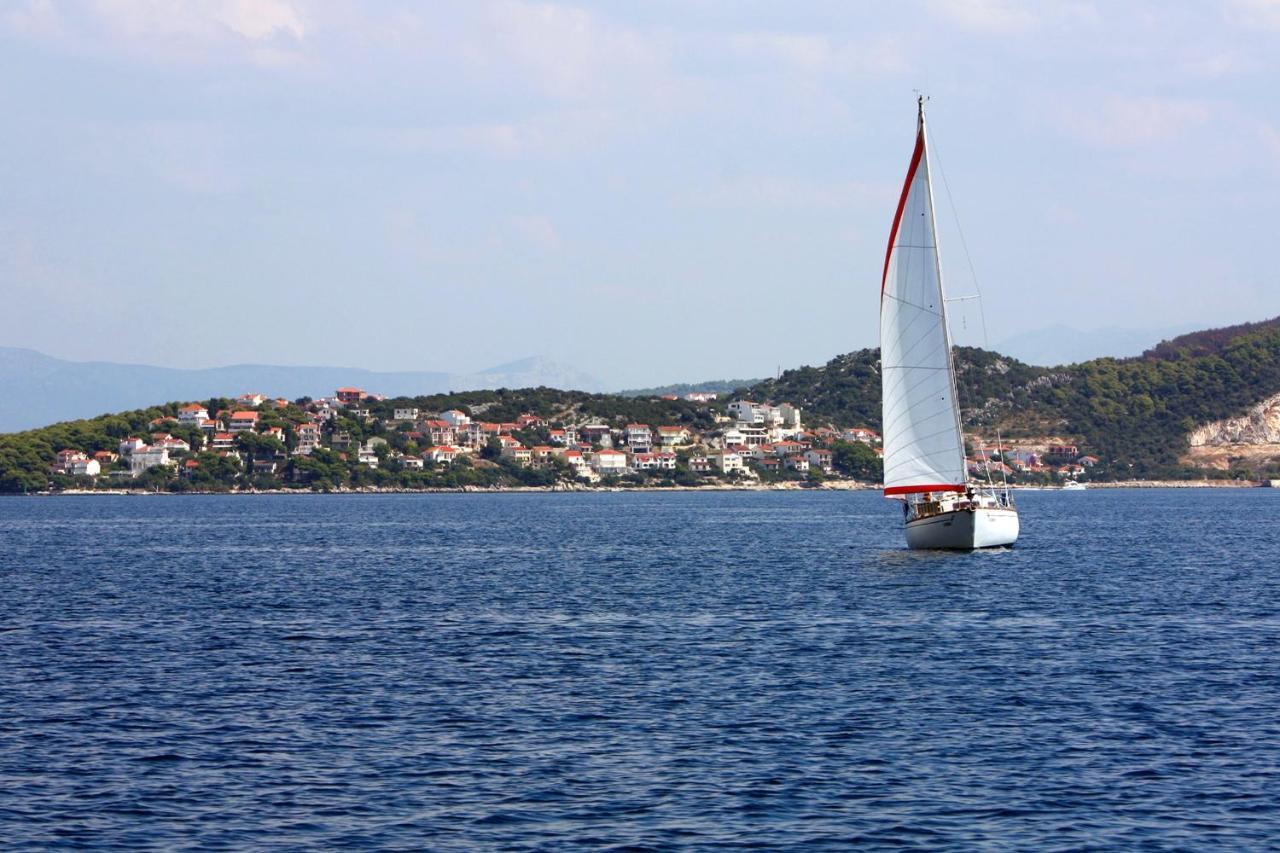 Apartments With A Parking Space Okrug Donji, Ciovo - 13732 Donji Okrug  Εξωτερικό φωτογραφία